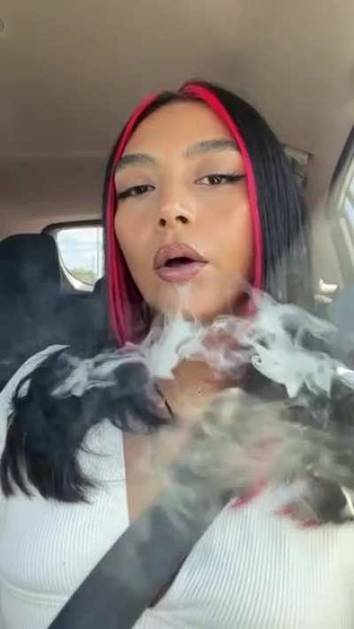 ISO a human ashtray