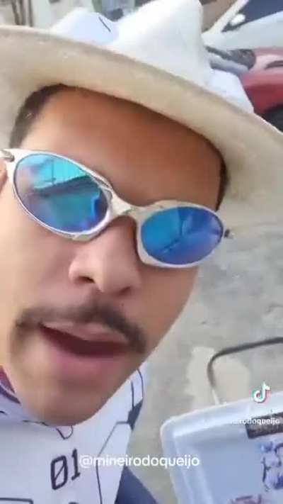 Vendedor de queijo m&eacute;dio no Brasil