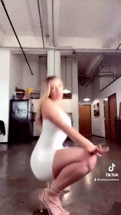 👀👀