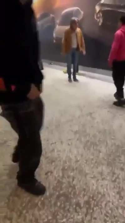 Father forced to step in and save his kid from being jumped