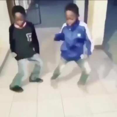 😳