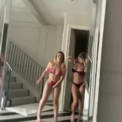 LexeeSmith2 - Video #8565