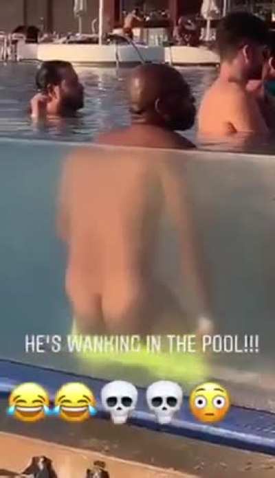 Dude jerking off in a pool, doesn&rsquo;t realize that there&rsquo;s a transparent glass behind him.