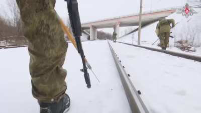 ru pov: Russian armored train "Volga" in Ukraine - used for paroling, removing mines and repairing rails