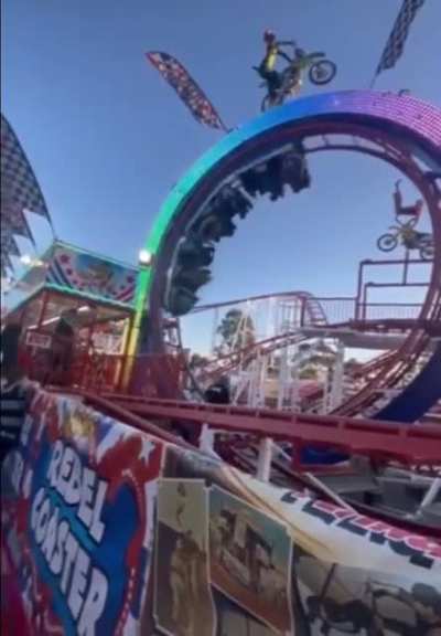 Dude couldn&rsquo;t wait to ride the roller coaster