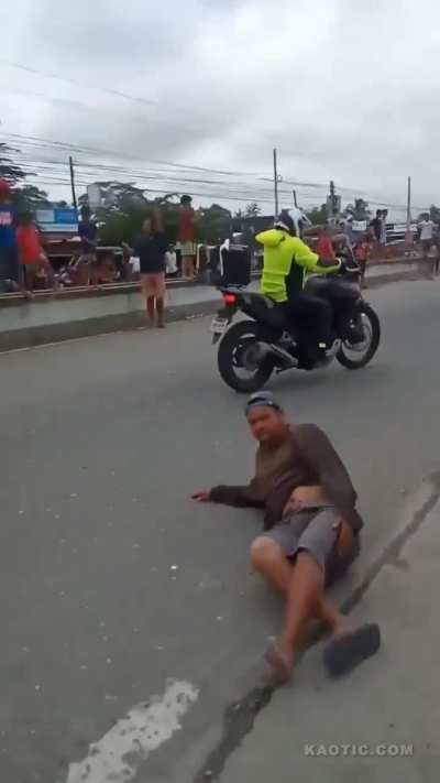 Boom bagsak tangina mo