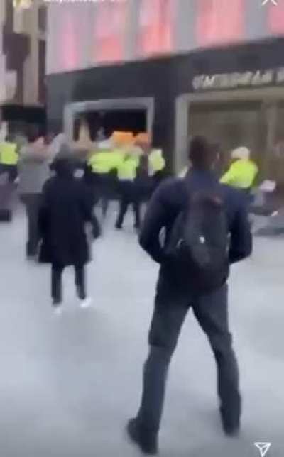 Anti-Lockdown protesters clashing with Garda&iacute; on Grafton street at the moment