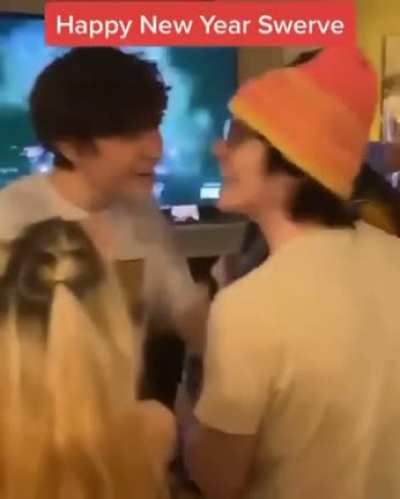 That kiss tho