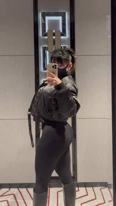 Songyuxin is thicc