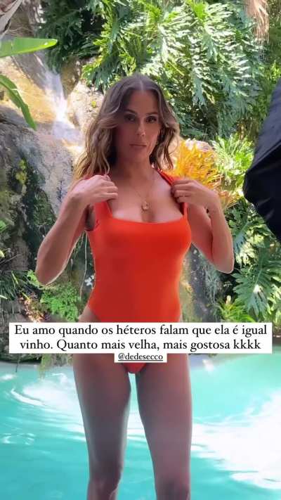 Deborah Secco