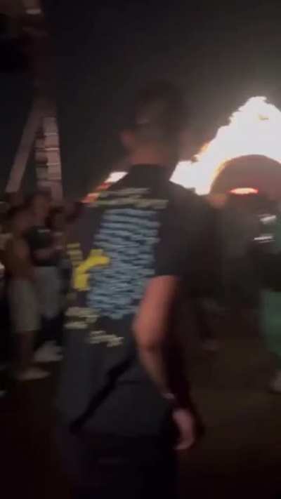 O cara se fudeu legal