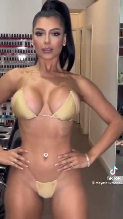 @mayafelixmodel