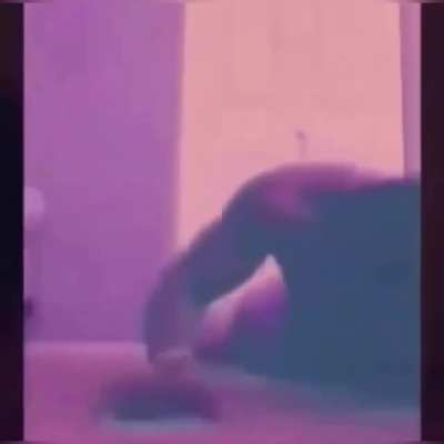 Unc always wanna do some dumbass shit when im tryna sleep, wake&rsquo;n me up n shit. Like you&rsquo;re 37 Raymond if you&rsquo;re gonna keep doing this shit you gonna have to move out and get a fucking J O B.