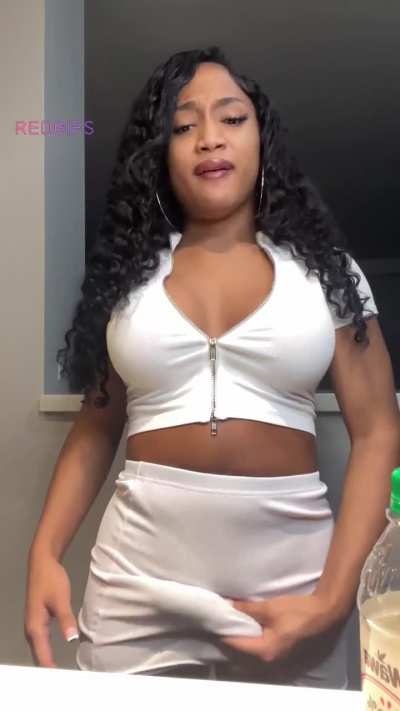 Like this gif? I`ll send the entire video to anyone who reply with "❤️"