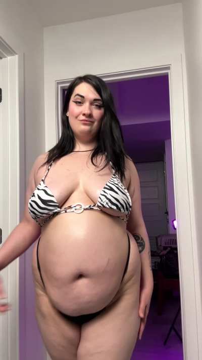 Extra tall, extra chubby, extra cute