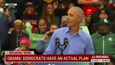 Obama: I&rsquo;m getting old and gray. Black lady: You fine than a mfer.