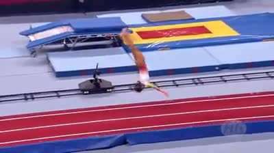 Her skills on doing this flips is umimaginable