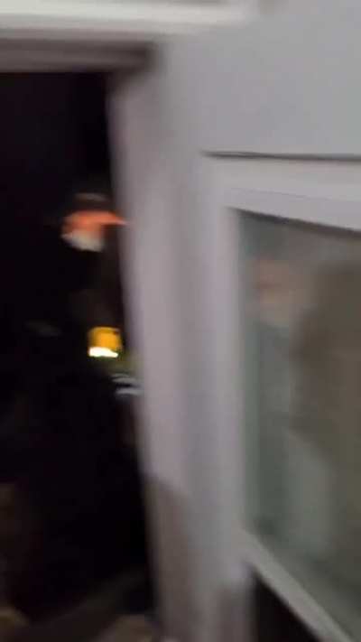 Quebec Police handing out $1500 tickets and arresting a man for illegal holiday gathering with his family