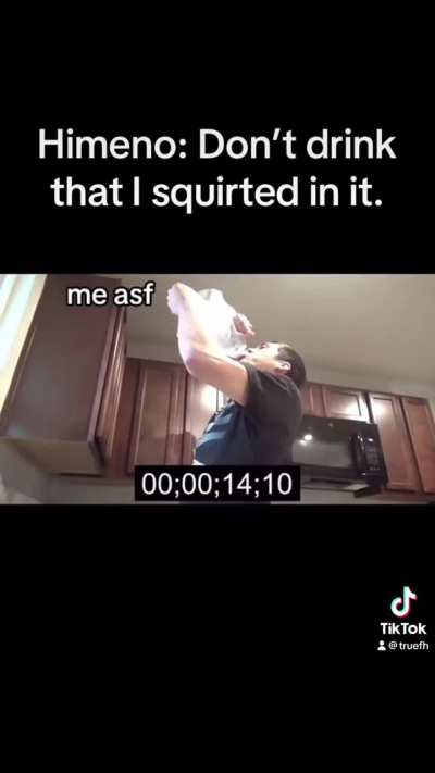 Imma drink all of her liquids.😈🥵🙏