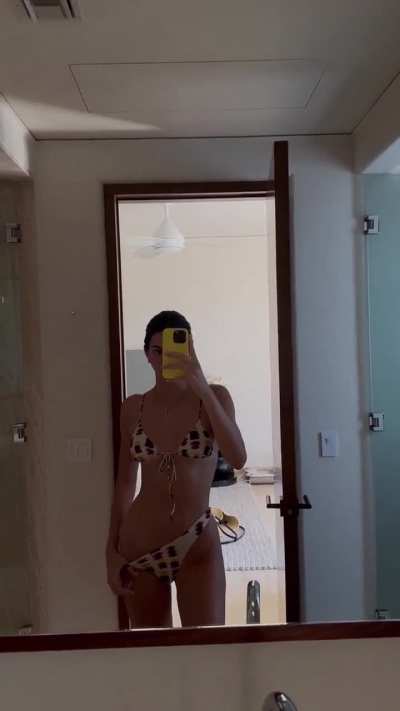 Bikini story IG