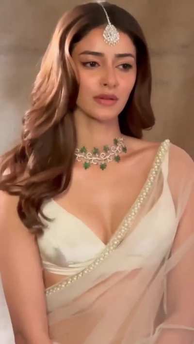 Ananya pandey 