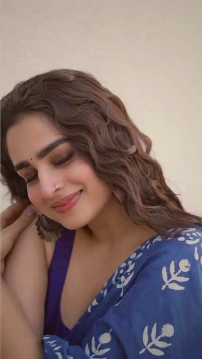 Ayesha Khan