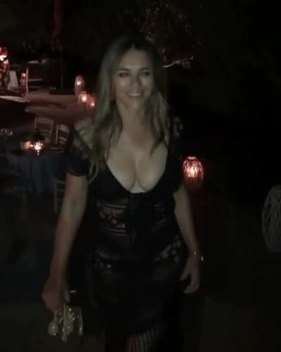 Elizabeth Hurley