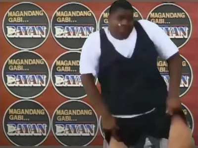 5 y.o. me na nagba-vibe sa intro sa background habang nakatutok yung mga tao sa intro ng MGB tungkol sa karumal-dumal na krimen