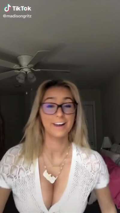 Didn't know she was lipsyncing
