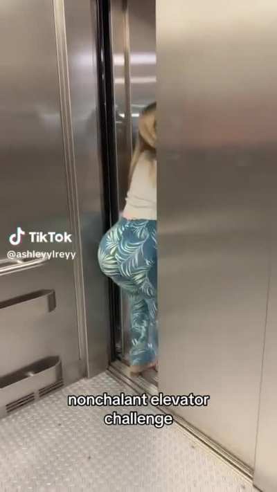 Attention Seeking Pawg