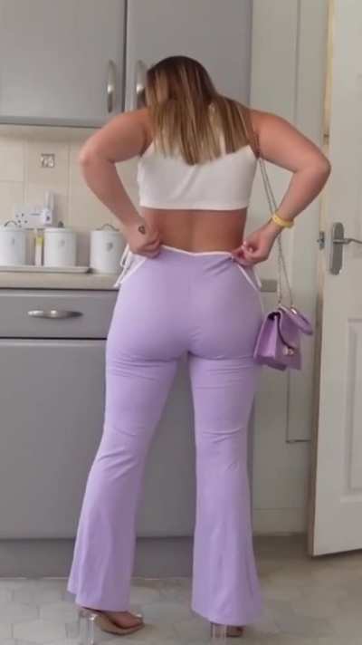 Stretchy pants phatty