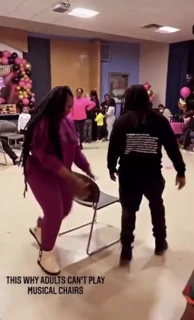 pro musical chairs player