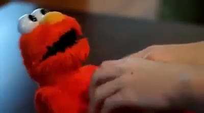 Elmo Dies
