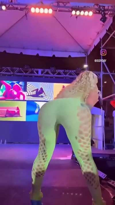 Thick Mummy Iggy