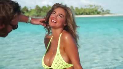 Bikini - GIF