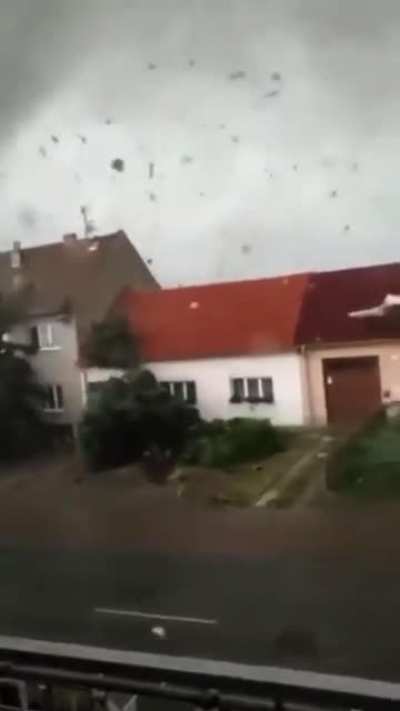 The sounds of a tornado