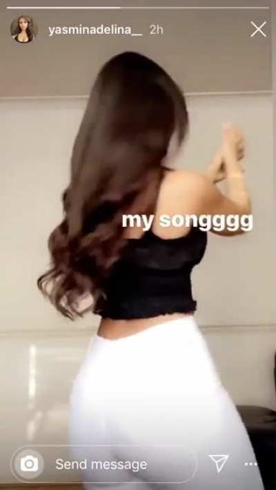 Thick ass🤤