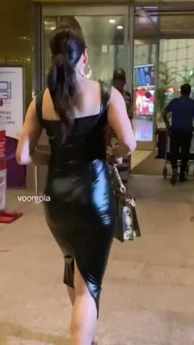 Do you think Urvashi rautela dropped the strap purposely or her boobs just getting bigger