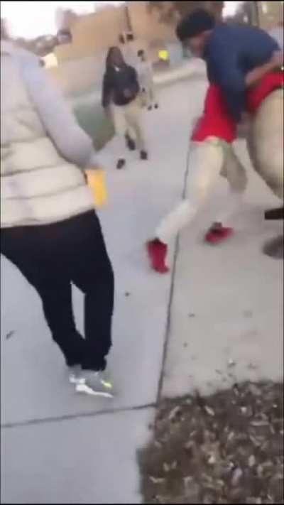 Lil niggas out here trippin in front of his moms doe 🤣🤣🤦🏾&zwj;♂️