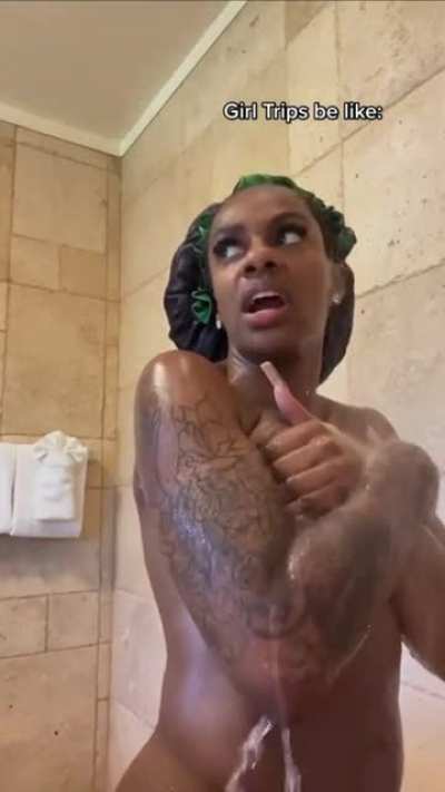 &ldquo;New video Jess TikTok&rdquo; showers edit