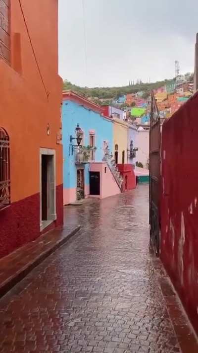 Walking in Guanajuato, Mexico