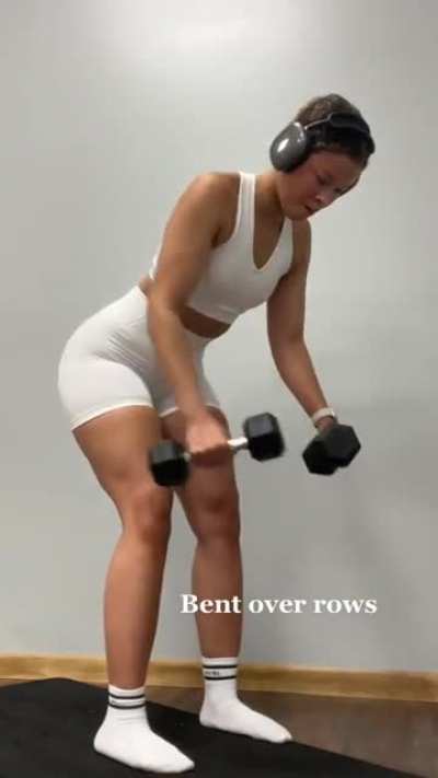 Ana puttin in work