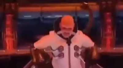 Average fight in Arkham Paradise be like: