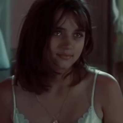From the Spanish film: "Una Rosa de Francia" (Virgin Rose), 2006