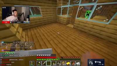 Tarik plays minecraft