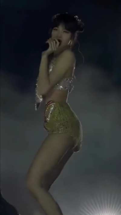 Lisa fap queen