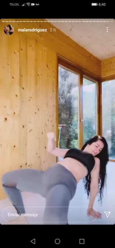 Que rica forma de mover la vagina🤤🙏🏻