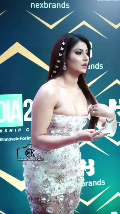 Urvashi Rautela 