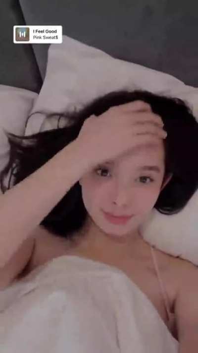 Analyn Barro