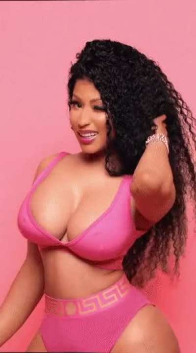 Nicki Minaj slow mo jiggle